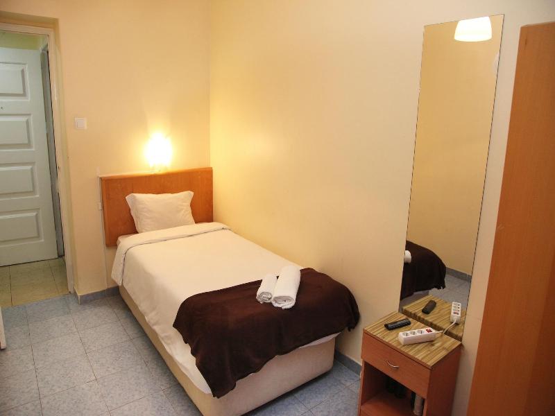 Lisbon Suite Home image