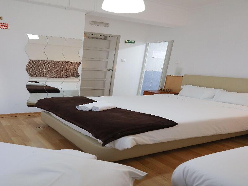 Lisbon Suite Home image