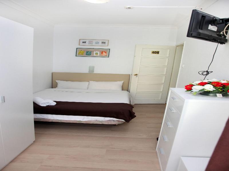 Lisbon Suite Home image