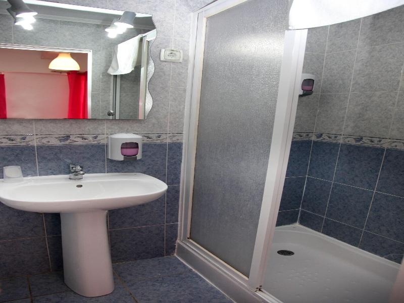 Lisbon Suite Home image