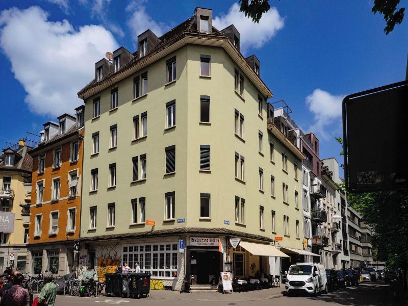Easyhotel Zurich City Main Station image