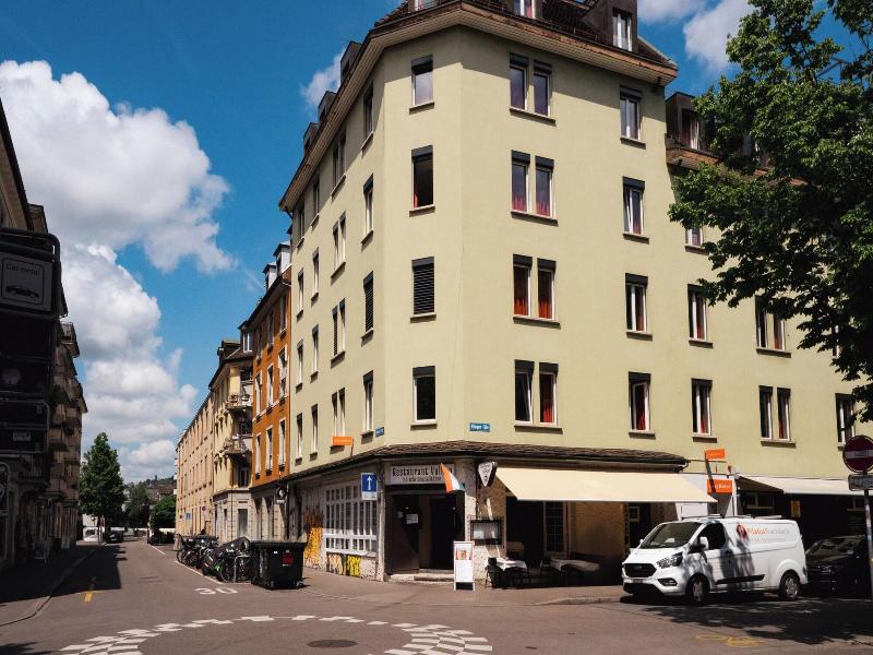 Easyhotel Zurich City Main Station image
