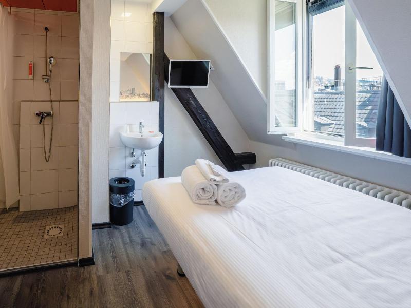 Easyhotel Zurich City Main Station image