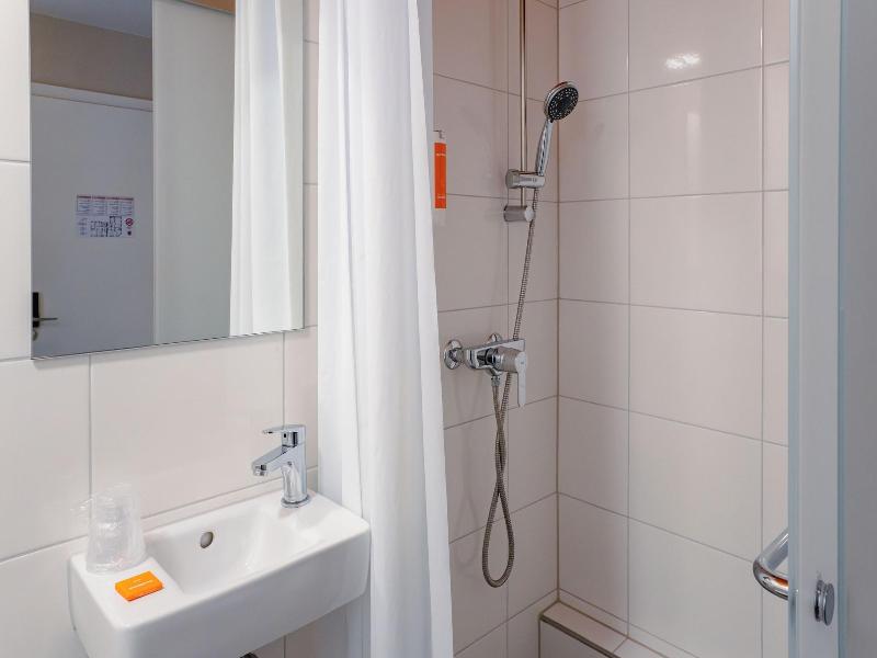 Easyhotel Zurich City Main Station image