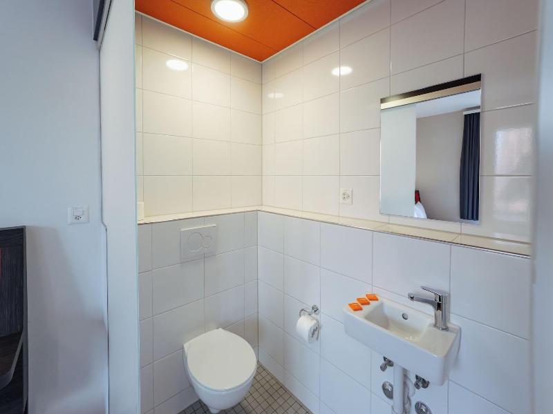 Easyhotel Zurich City Main Station image