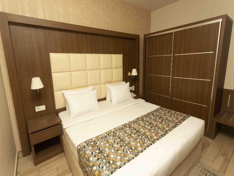 San Marino Hotel image