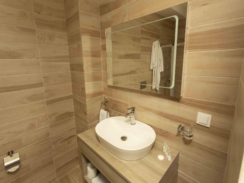 San Marino Hotel image