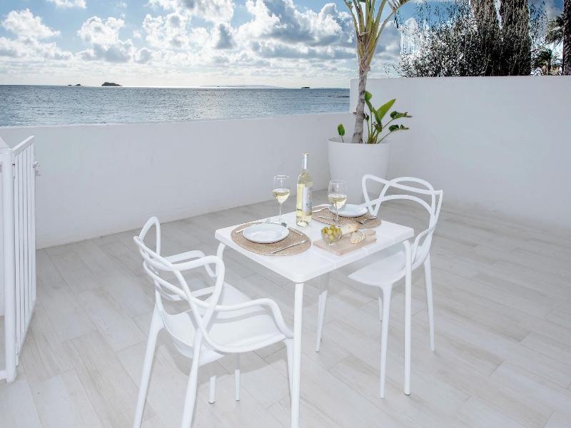 Enkala Apartamentos image