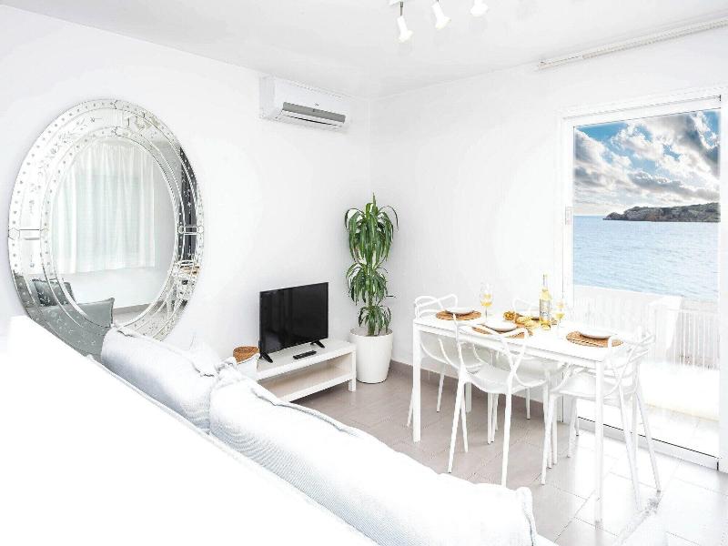 Enkala Apartamentos image