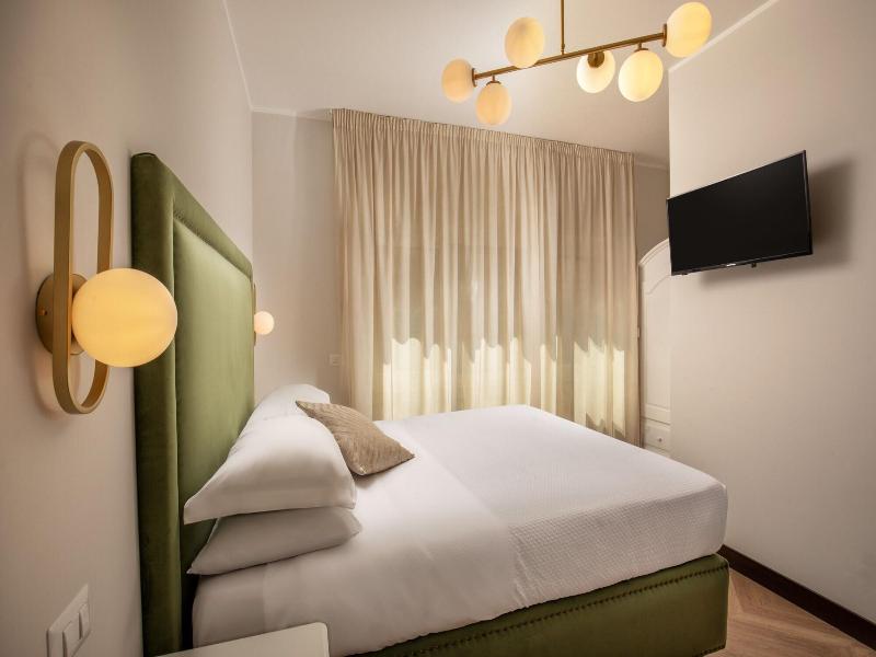 Daplace Hotel Gran Torino Suites image