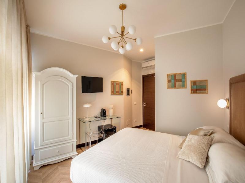 Daplace Hotel Gran Torino Suites image