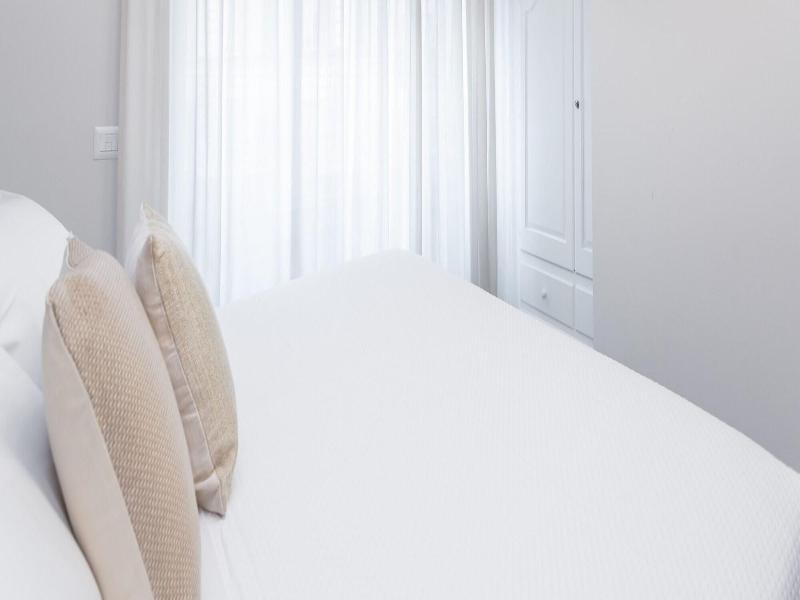 Daplace Hotel Gran Torino Suites image