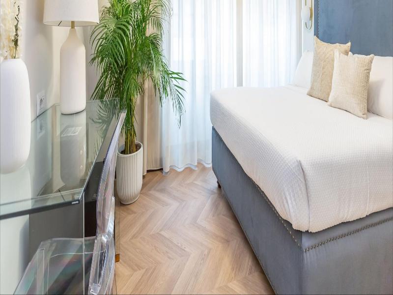 Daplace Hotel Gran Torino Suites image