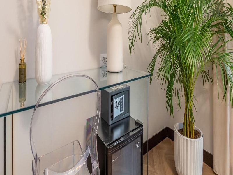 Daplace Hotel Gran Torino Suites image