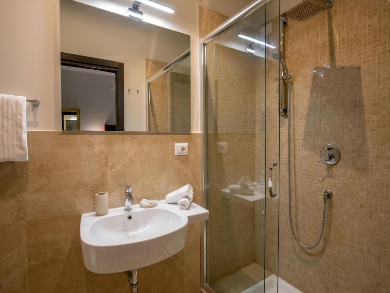Daplace Hotel Gran Torino Suites image