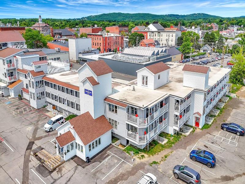 Harborline Hotel