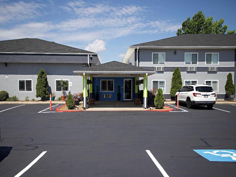 Express Inn Parsons