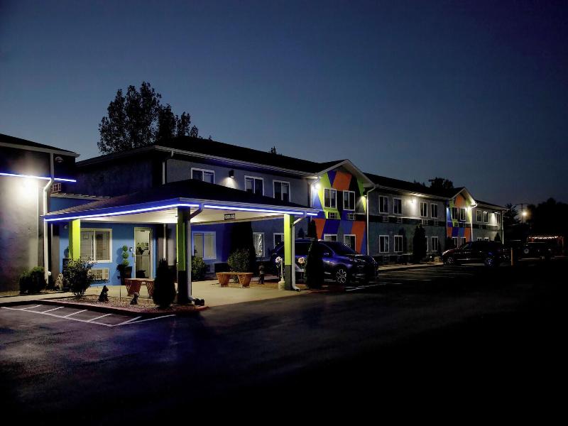 Express Inn Parsons