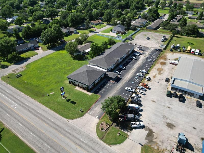 Express Inn Parsons