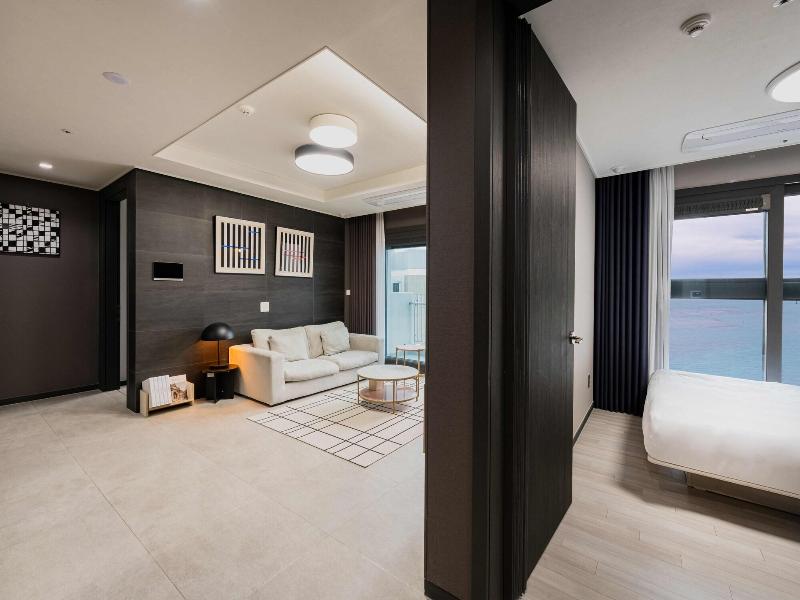 Odays Osiria Residence image