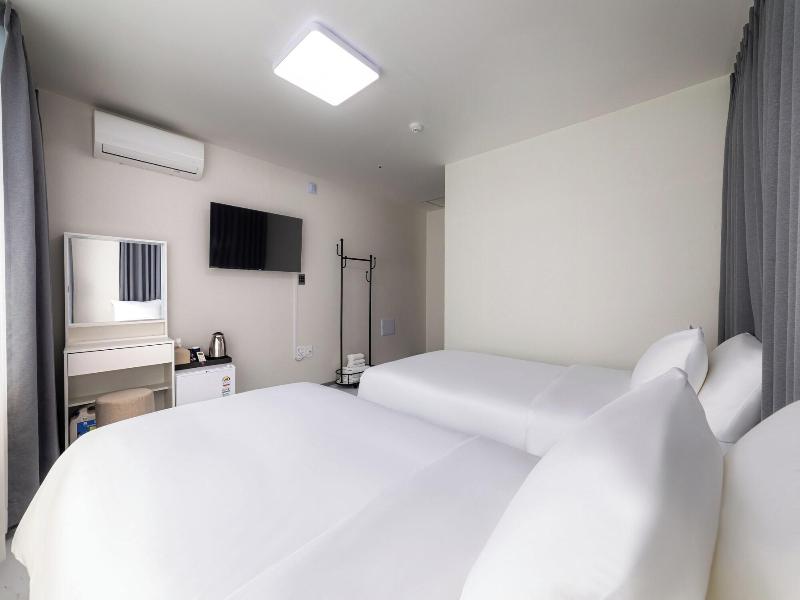 Mj Hotel Jongno image
