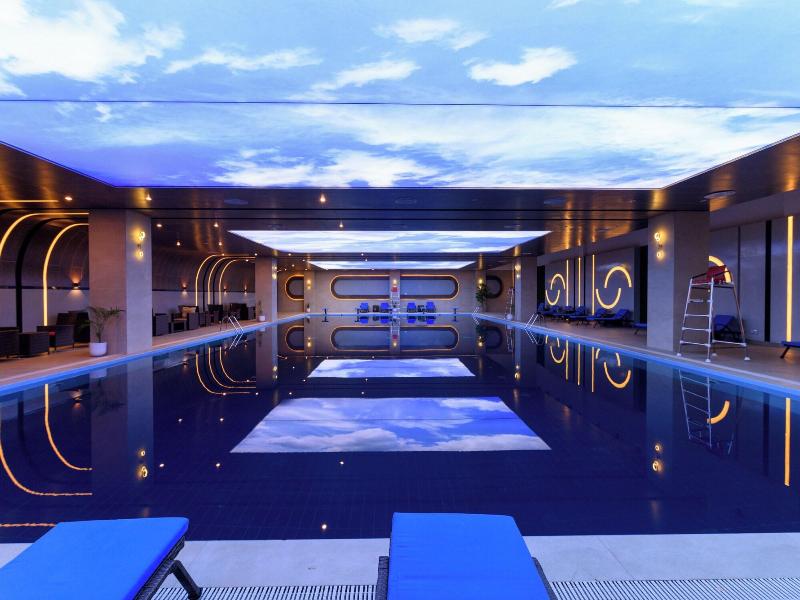 Rumanza By Pearl Continental image
