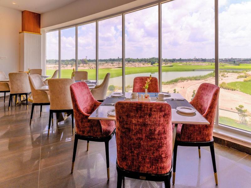 Rumanza By Pearl Continental image