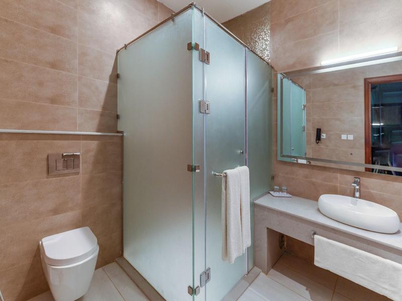 Rumanza By Pearl Continental image