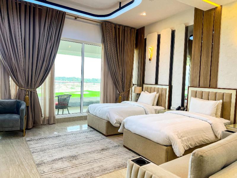 Rumanza By Pearl Continental image