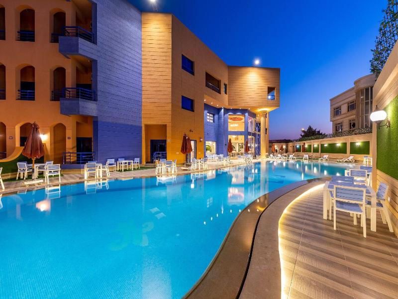 Royal Day Plaza Hotel image