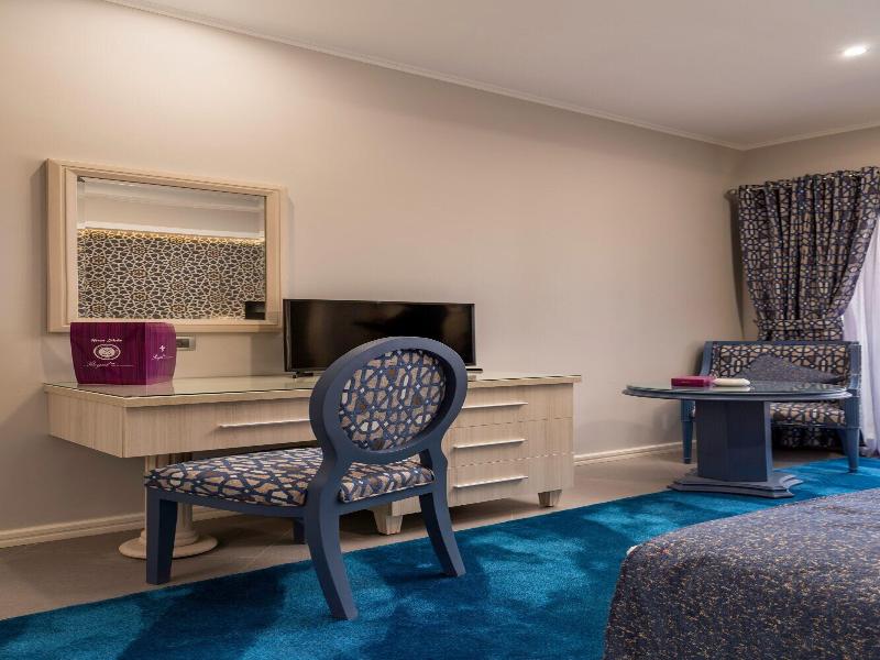 Royal Day Plaza Hotel image
