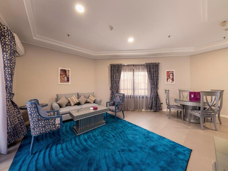 Royal Day Plaza Hotel image