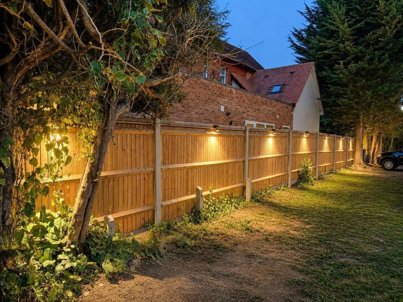 High Trees Gatwick Guest House image