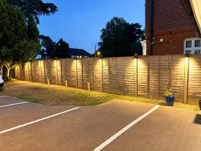 High Trees Gatwick Guest House image