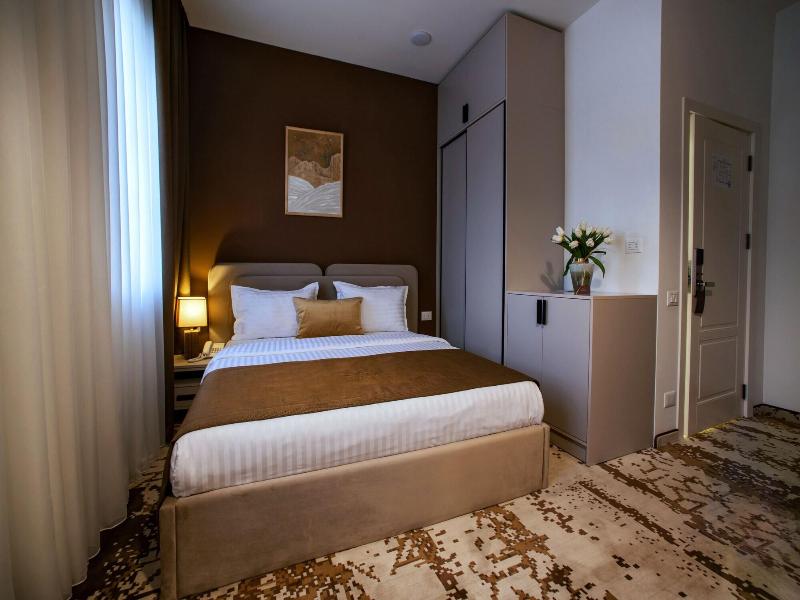 The House Hotel Yerevan image