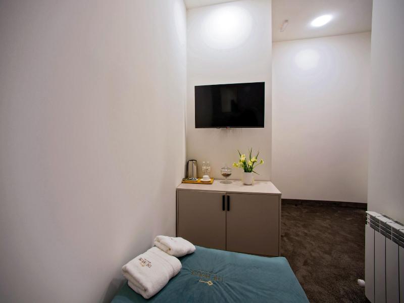 The House Hotel Yerevan image