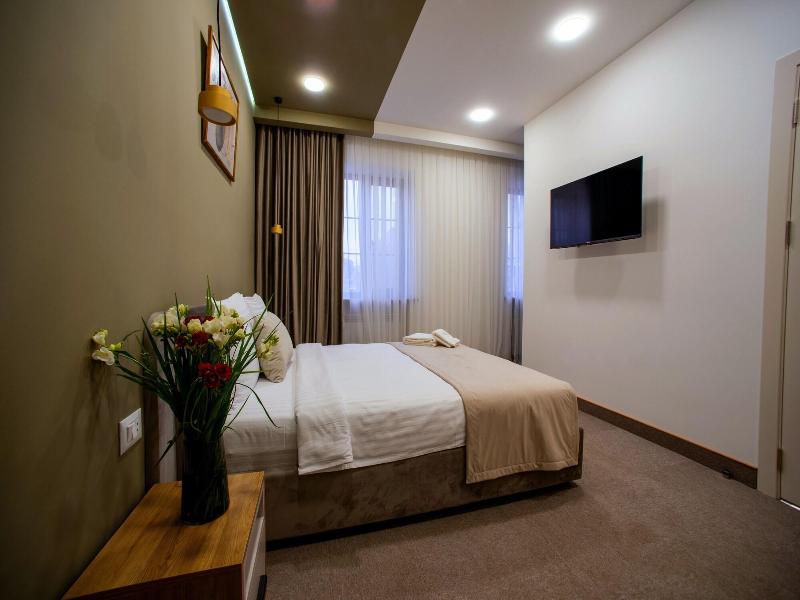 The House Hotel Yerevan image
