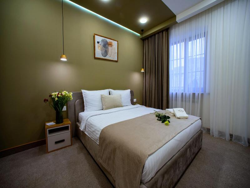 The House Hotel Yerevan image