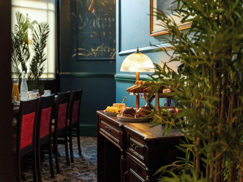 The Wellington Hotel image