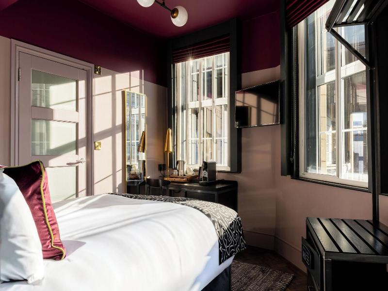 The Wellington Hotel image