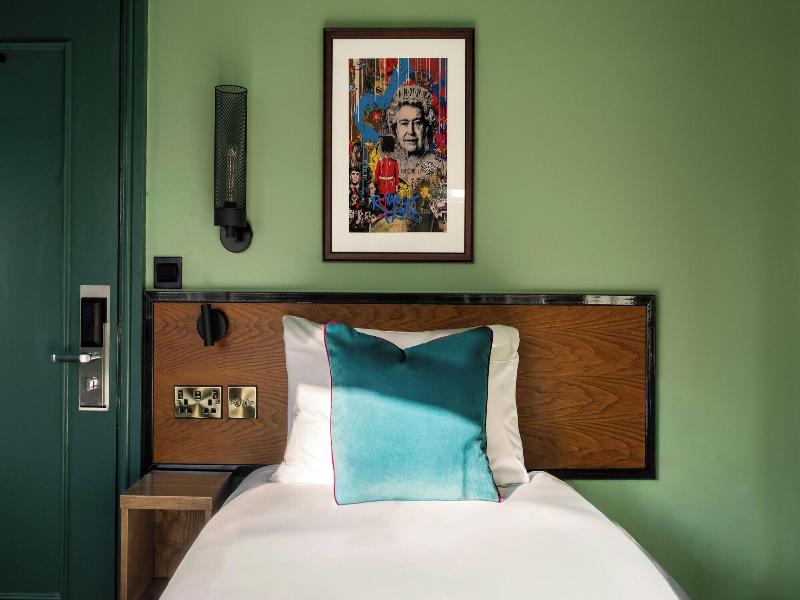 The Wellington Hotel image