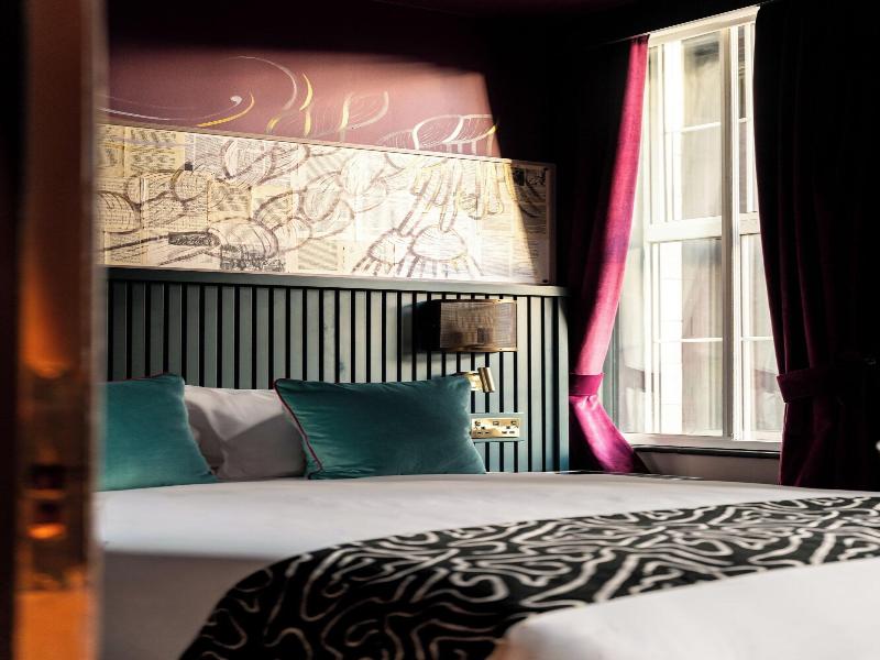 The Wellington Hotel image