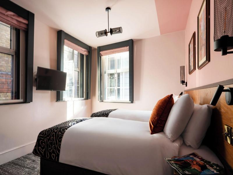 The Wellington Hotel image