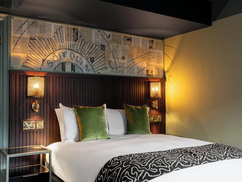 The Wellington Hotel image