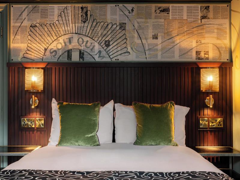 The Wellington Hotel image