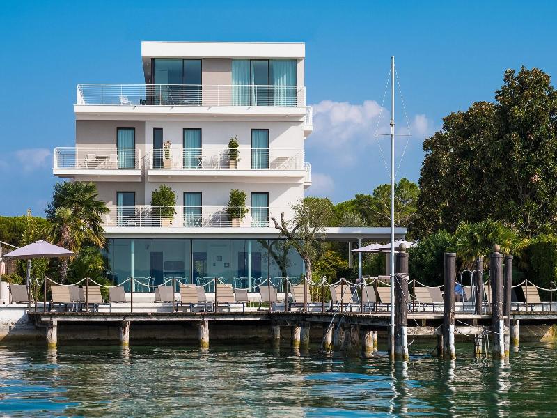 Aqva Boutique Hotel Adults Only Sirmione image