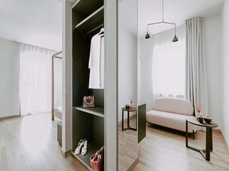 Aqva Boutique Hotel Adults Only Sirmione image