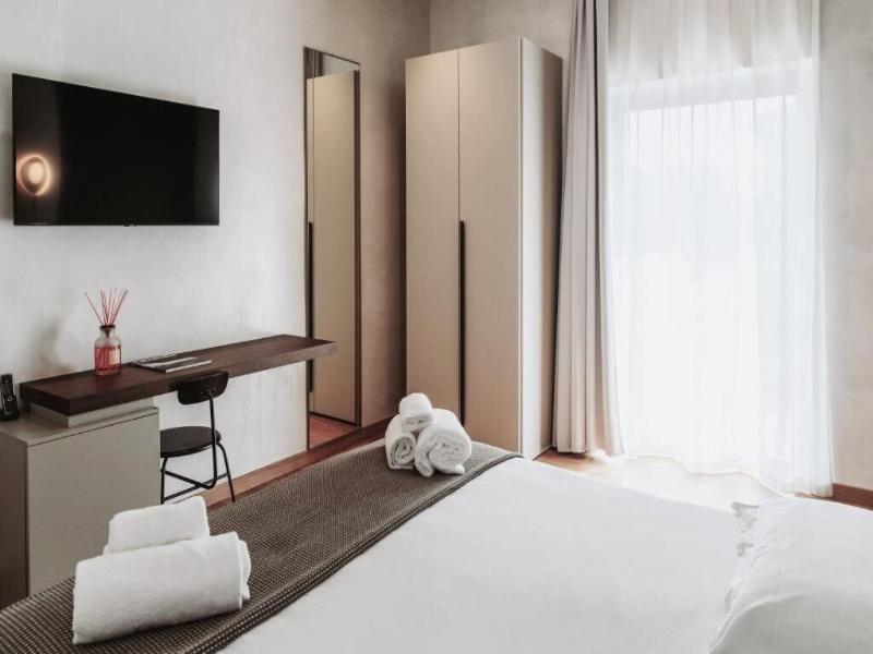 Aqva Boutique Hotel Adults Only Sirmione image