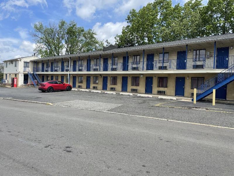 Budget Inn Elizabeth Nj — general view