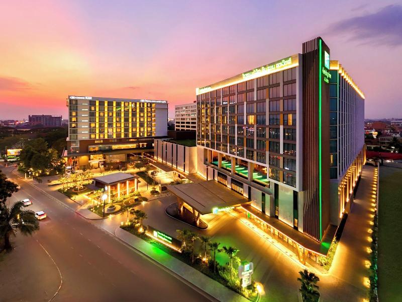 Holiday Inn Suites Vientiane By Ihg — general view